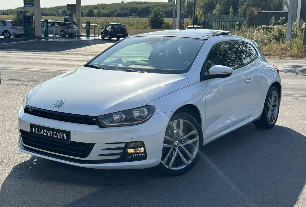 Volkswagen Scirocco 1.4 TSI R-Line*TOIT PANO*PDC*SPORT*CARNET