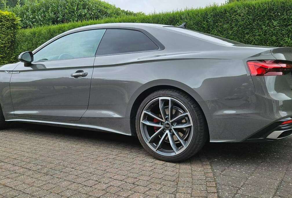 Audi A5 Coupé 40 TFSI S-line, quattro, Audi garantie 04/2028, trekhaak, matrix.