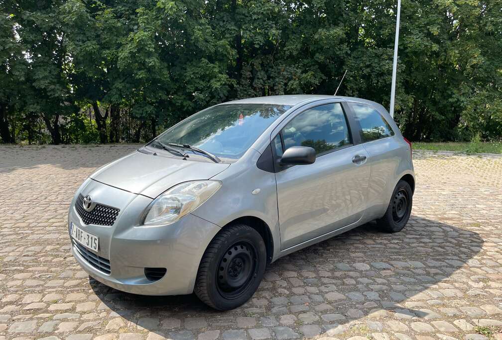 Toyota 1.0i VVT-i Natura