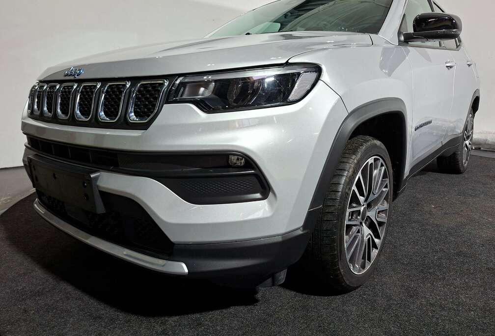 Jeep Compass 1.3 4xe PLUG-IN HYBRID Automatik Longitude