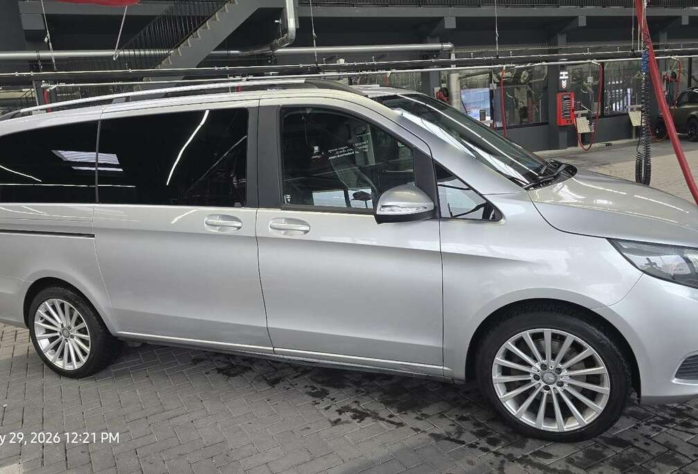 Mercedes-Benz (BlueTEC) d lang 4Matic 7G-TRONIC Edition