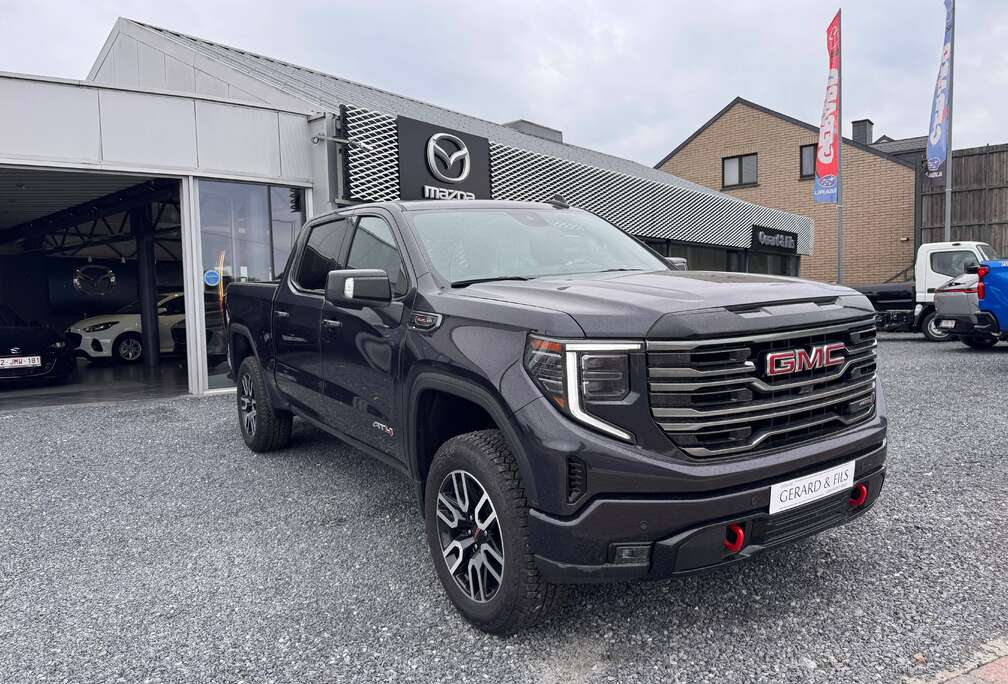 GMC 6.2L V8 AT4 4WD
