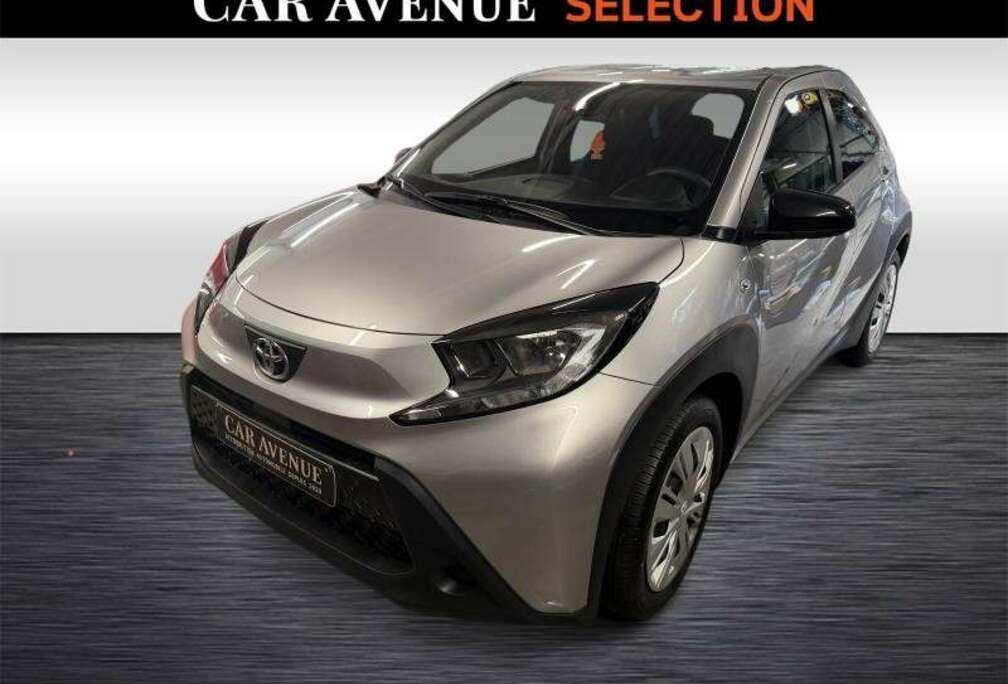 Toyota X Play 1.0 ESS