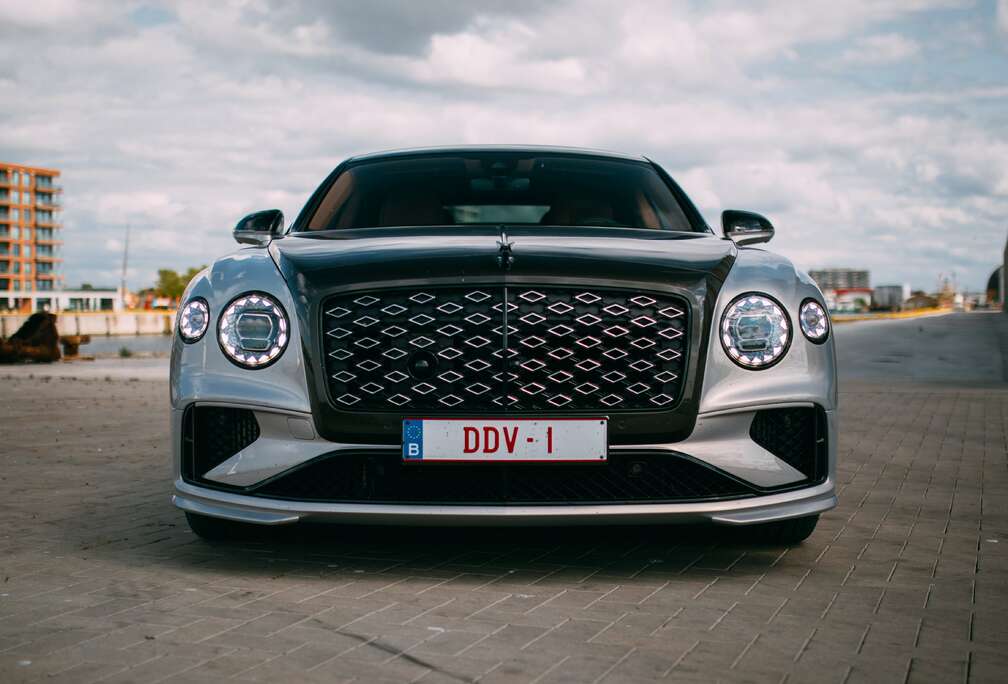 Bentley New Flying Spur V8 PHEV Mulliner