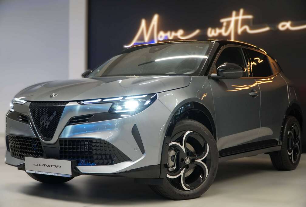 Alfa Romeo Junior Ibrida Hybrid 145 Q4
