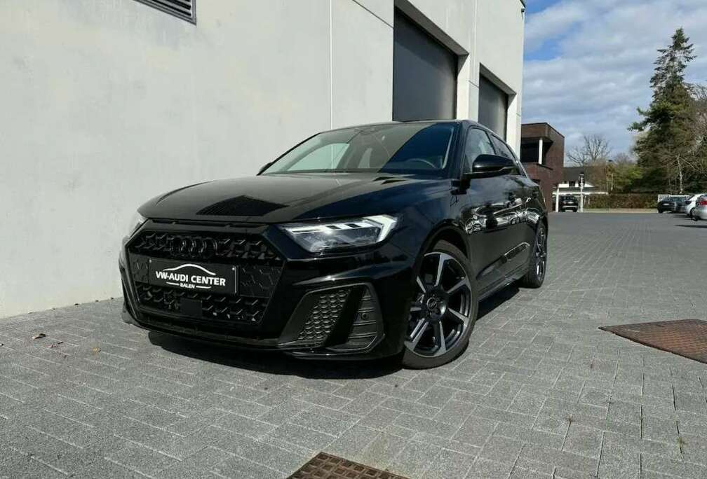 Audi 30TFSI 116PK S-TRONIC BLACK EDITION ACC APP CONNEC