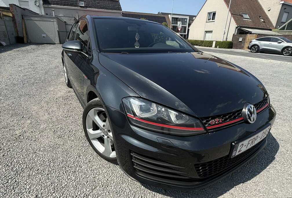 Volkswagen 2.0 TSI Performance DSG