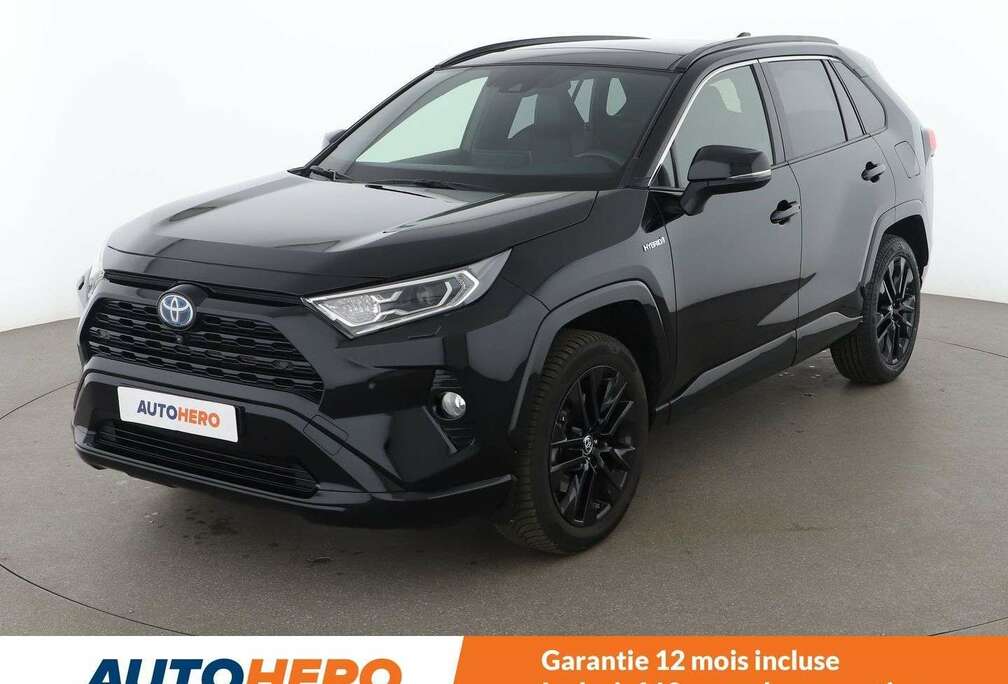 Toyota 2.5 Hybrid 4x4 Black Edition