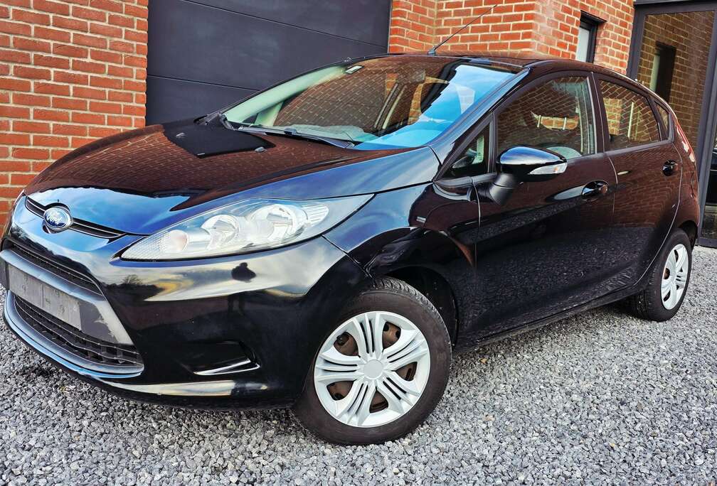 Ford Fiesta 1.4i Sound Connection Trend