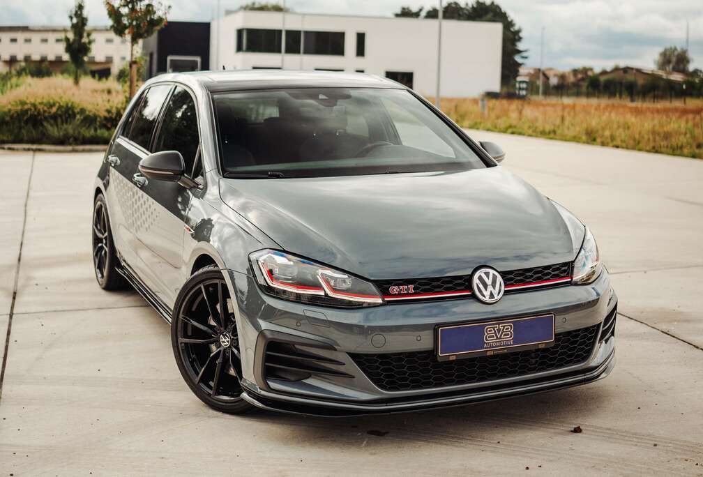 Volkswagen 2.0 TSI TCR OPF DSG - PANO - AKRA - DYNAUDIO - DCC