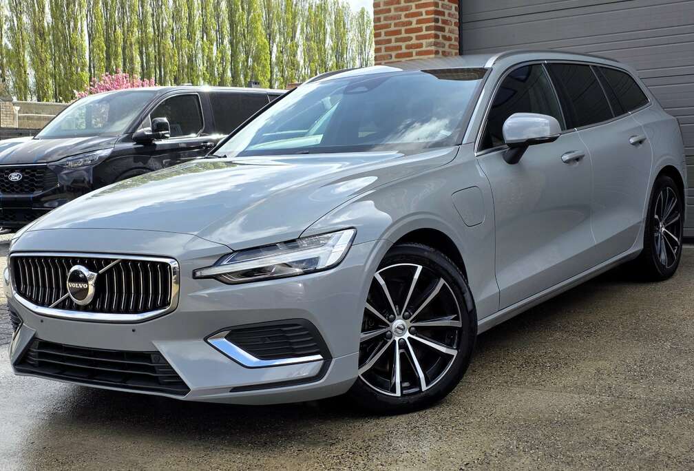 Volvo T6 Plug In Hybride AWD 4x4 - 11/2024 - Vapour Grey