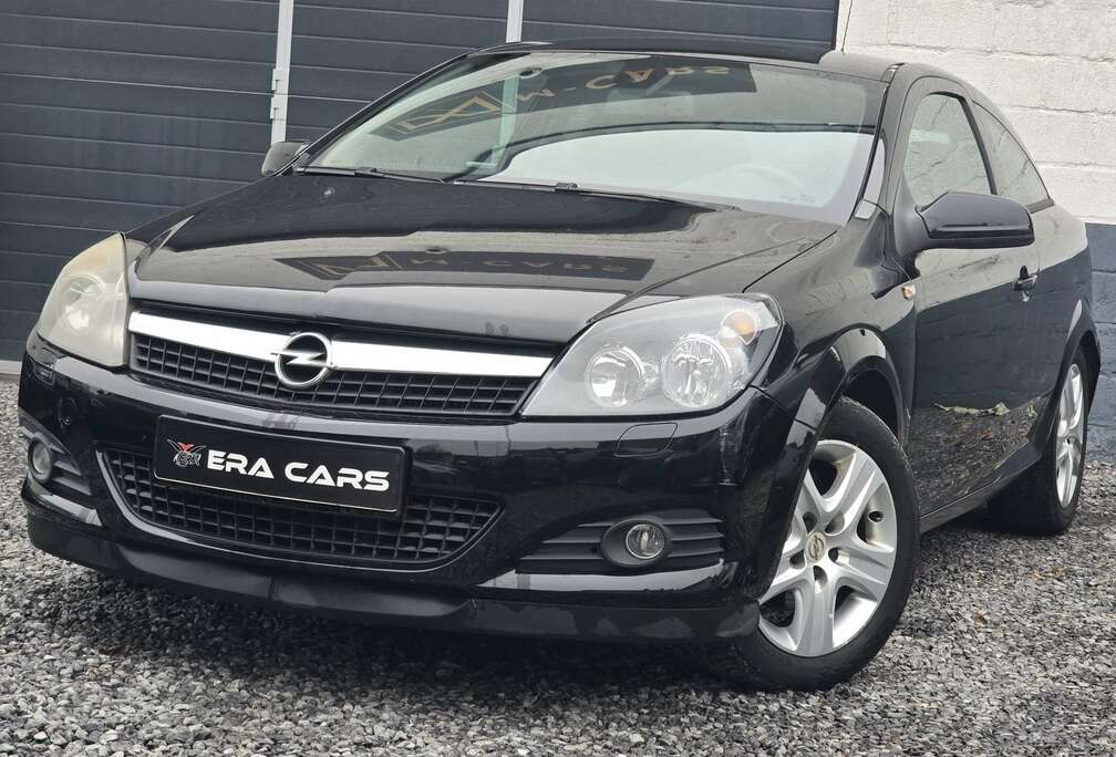 Opel *165000km*Euro4*attache remorque*