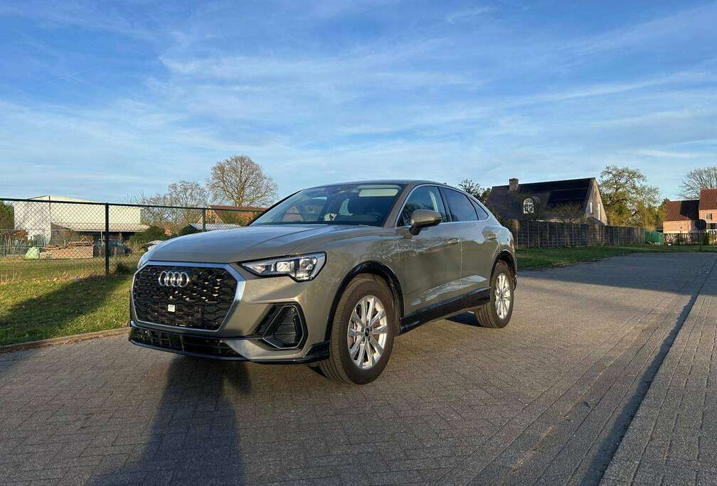 Audi Q3 Sportback PHEV 45 TFSIe Attraction S tronic (180 kW)