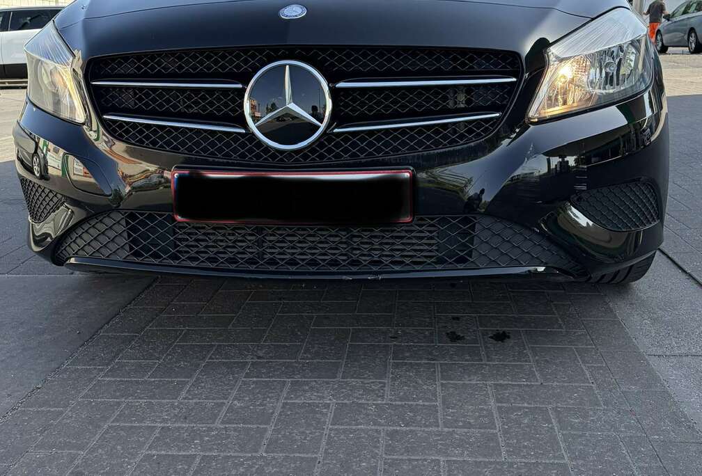 Mercedes-Benz Mercedes Benz A180
