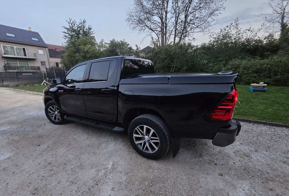 Toyota 2.4 D-4D 4WD Limited (EU6.2)