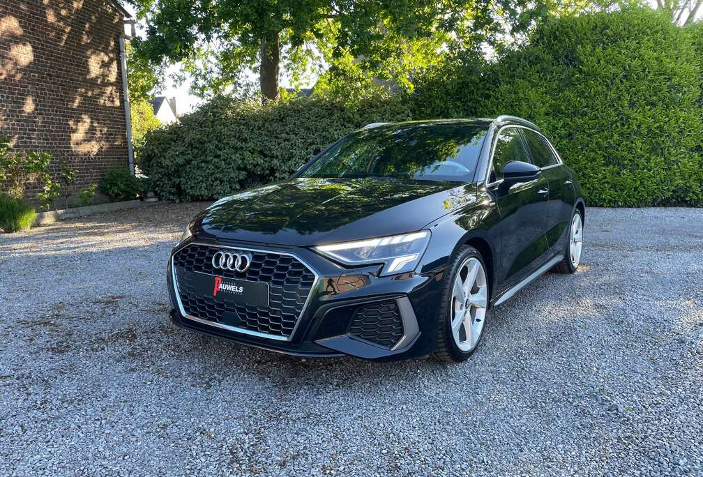 Audi Sportback 35 TFSI S line S tronic/ PDC/ Carplay/Zetelverwarming/ LED/ Sportpakket/ Lane-assist/ ....Top Condition