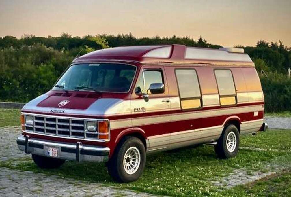 Dodge RAM 250 Camper Conversion Van B-series 1st generation