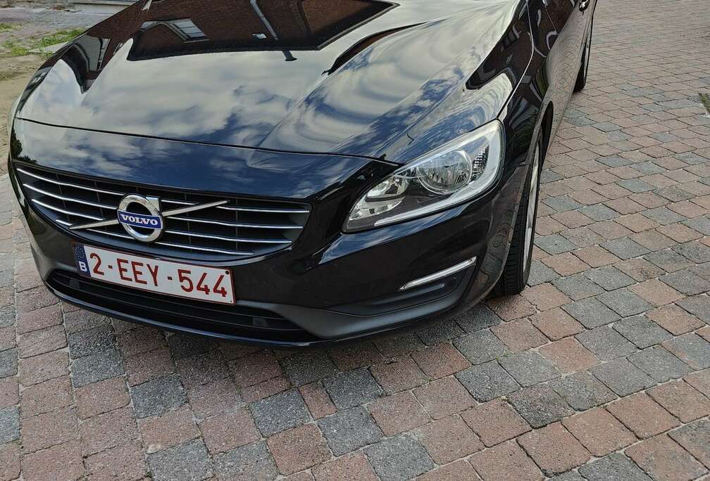Volvo 2.0 D4 Momentum