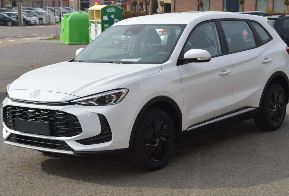 MG ZS 1.5 Standard AIRCO+NAVI+SENSOREN