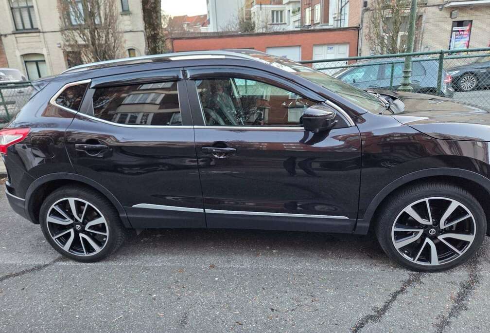 Nissan 1.2 DIG-T 2WD Visia Xtronic