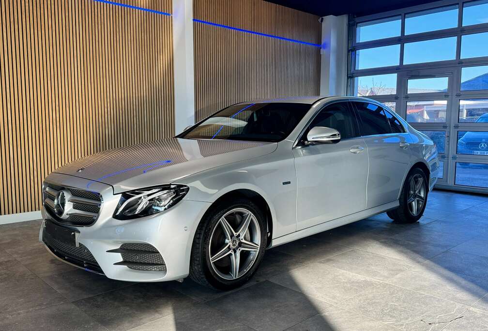 Mercedes-Benz E 300 e 4Matic 9G-TRONIC AMG Line