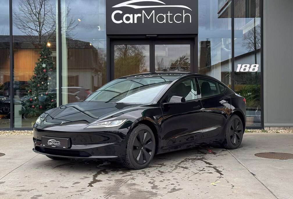 Tesla Standard Range Premium - Highland  Venti