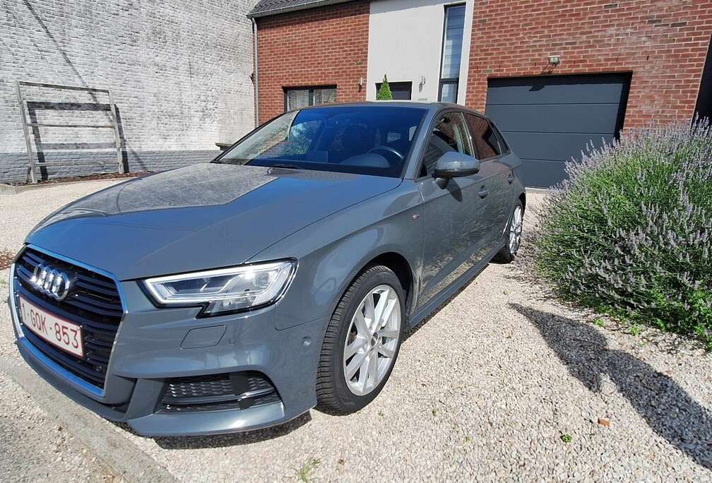 Audi Sportback 30 TDi S line