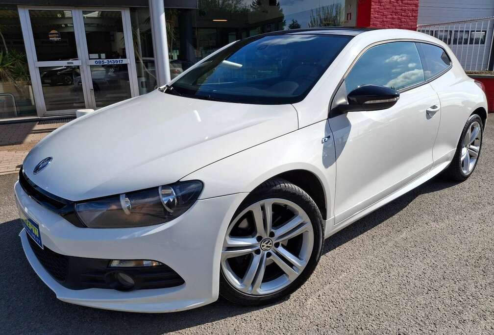 Volkswagen Scirocco 1.4 TSI DSG 160cv GPS/BT/PH AUT/TOE/APS