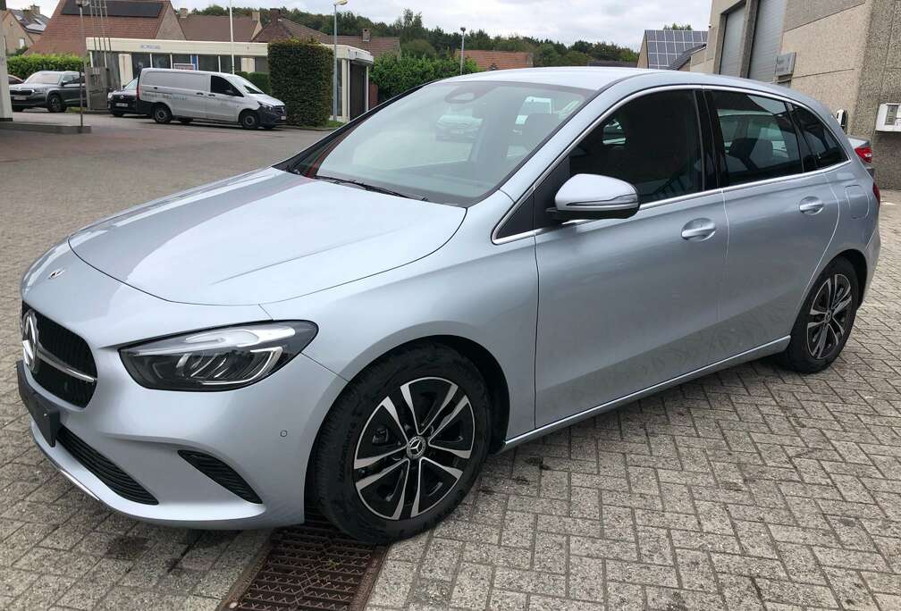 Mercedes-Benz Progressive Achteruitrijcamera Winterpack Carplay