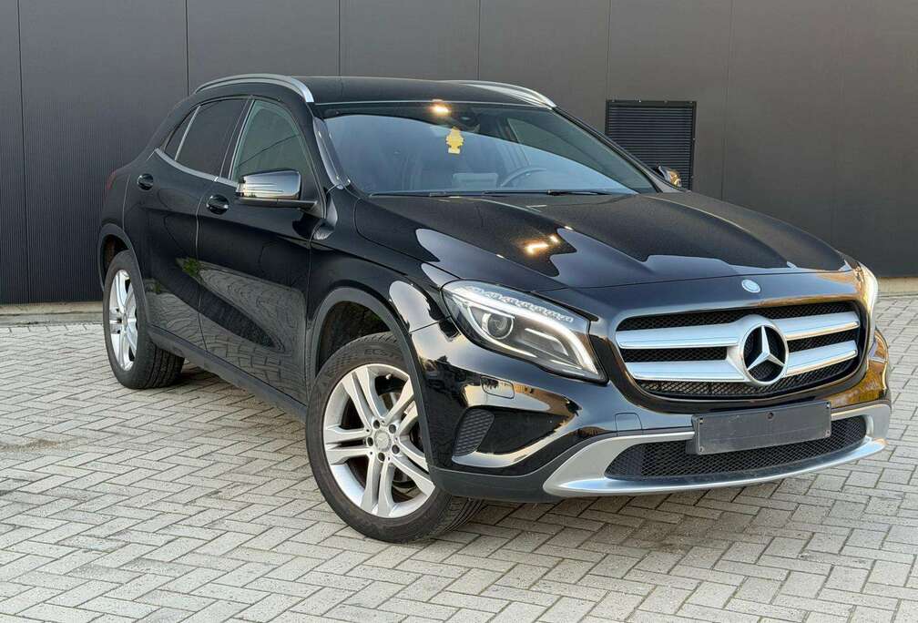 Mercedes-Benz /Camera /Navi /Xenon /Urban Pack