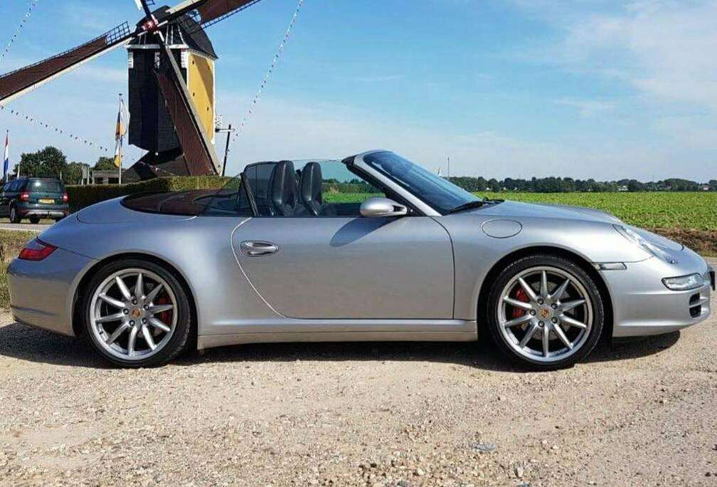Porsche 911 Carrera 4S Cabriolet 3.8i Tiptronic S