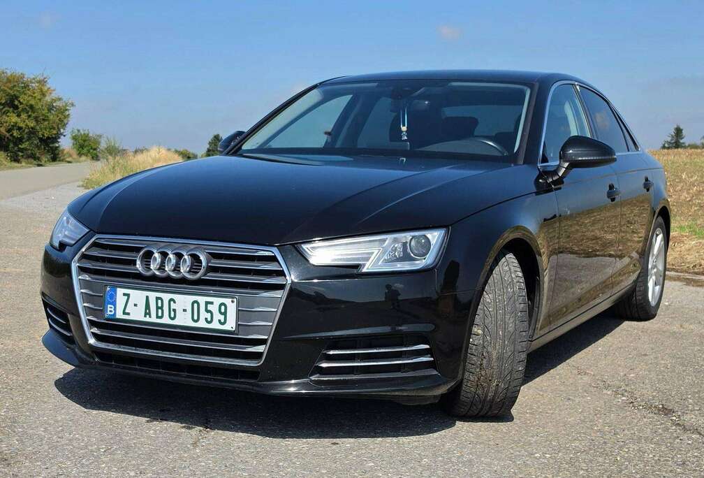 Audi A4 2.0 TDi Design S tronic