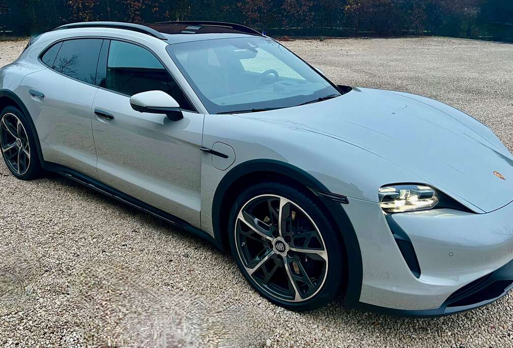 Porsche Taycan Cross Turismo 93.4 kWh Taycan 4 Cross Turismo