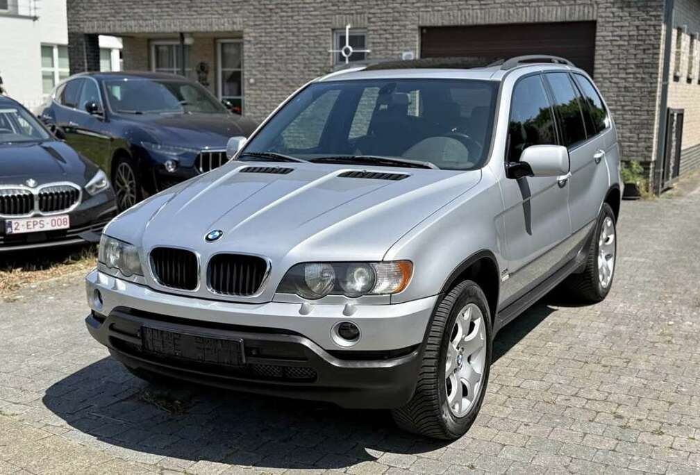 BMW 3.0i