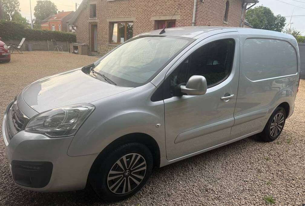 Peugeot Partner 1.6 BlueHDi 100cv UTILITAIRE 3 PLACES NAVI