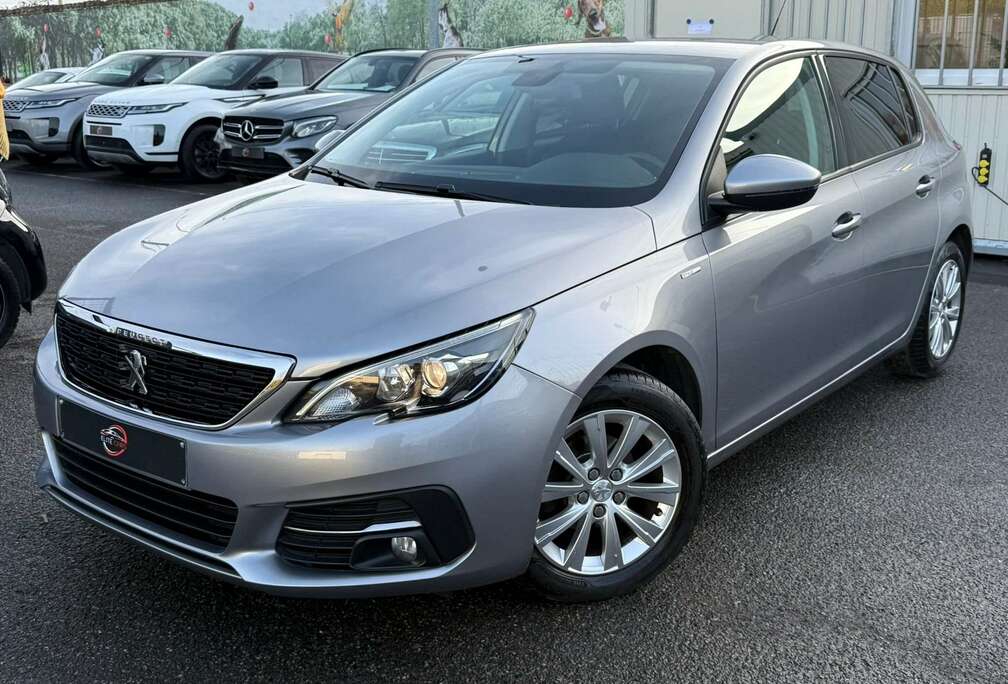 Peugeot 1.2 PureTech Style / EURO 6d / CAMERA / FULL BOOK