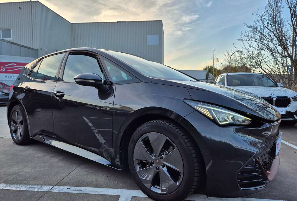 62 kWh // 204cv // 2023