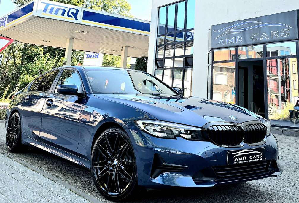 BMW 318iA -Heated Sportseats+Steering-LED-Virtual-PrivacyGlass