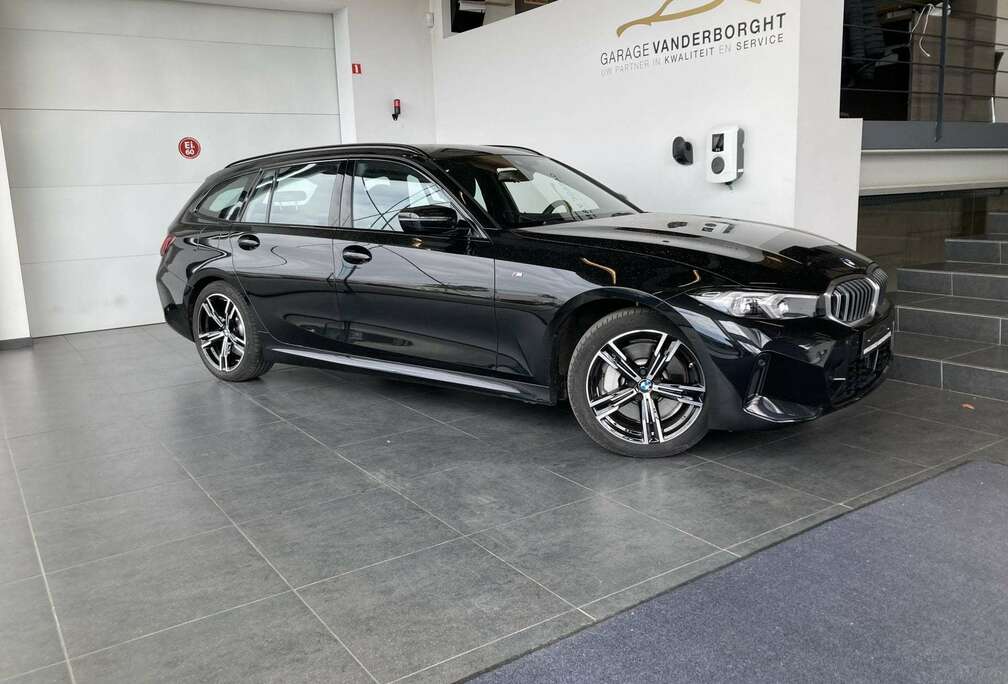 BMW BMW 330I X-DRIVE  M-SPORT TOURING 245PK AWD AUTOMAAT