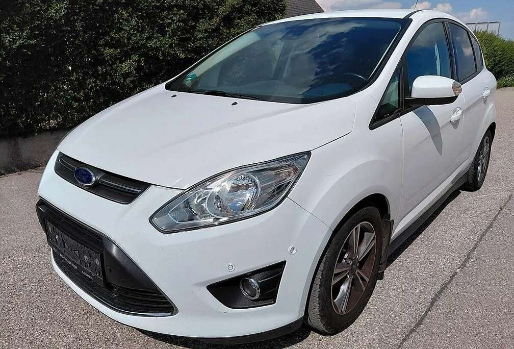 Ford 1.0 100 S&S EcoBoost Titanium X