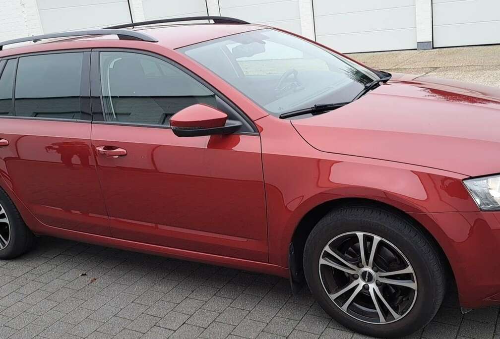 Skoda Octavia+Combi+1.6+TDI+(Green+tec)+Ambition