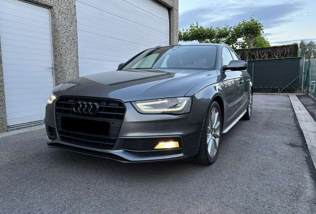 Audi A4 Avant 2.0 TDi S line