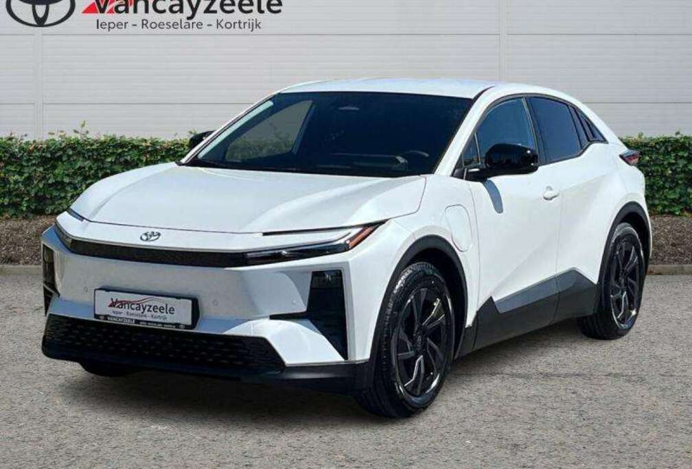 Toyota Plus Business+cam+gps+sens V+A