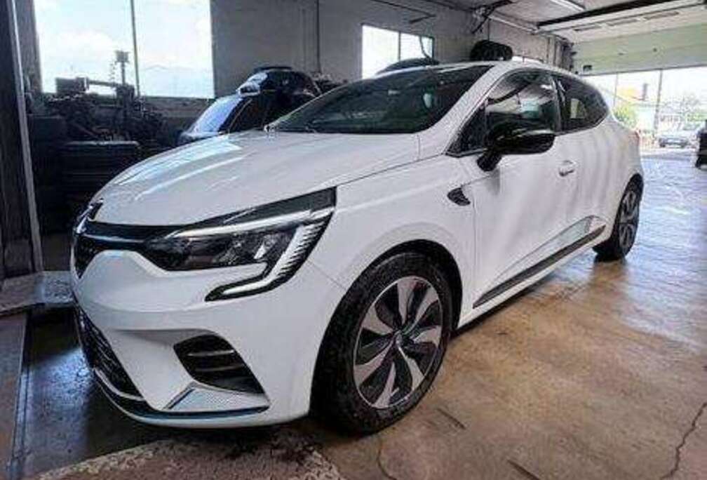 Renault Clio Hybrid 1.6i E-TECH Zen