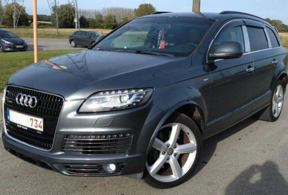 Audi Q7 3.0 TDi V6 24v S line Tiptronic