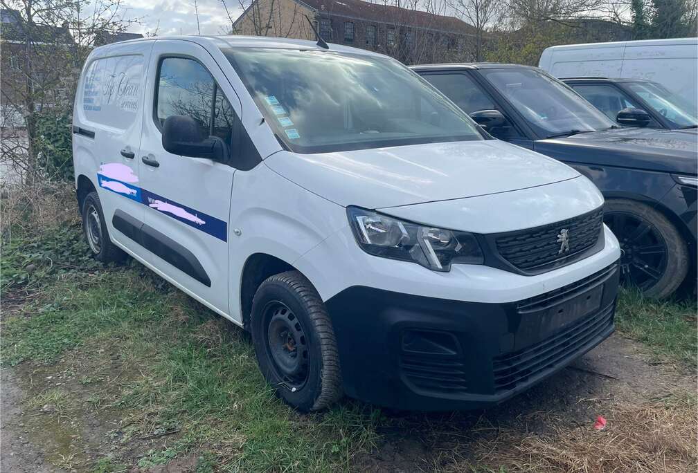 Peugeot 1.5 BlueHDi L1 MOTEUR CASSÉ