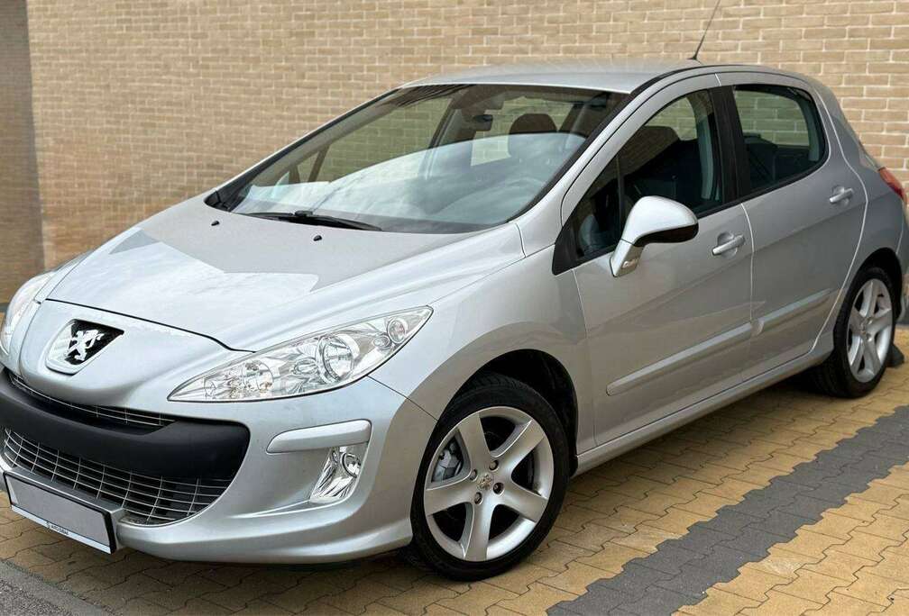 Peugeot 308 1.6i Premium