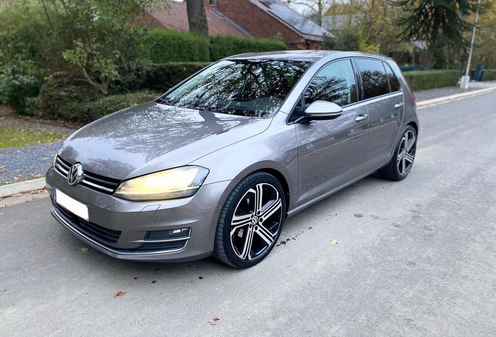 Volkswagen Golf 7 105cv 2014 GPS Airco Cuir Xénon