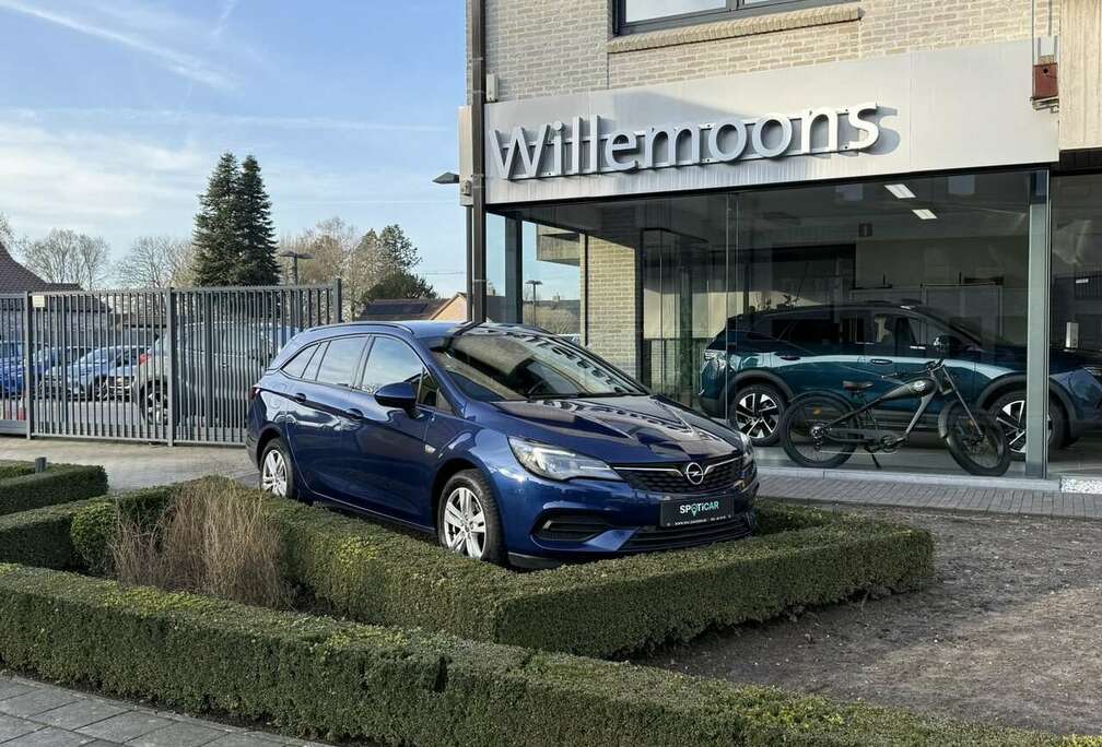 Opel Sports Tourer Dynamic 1.2 Turbo 110PK *LED Kopl...