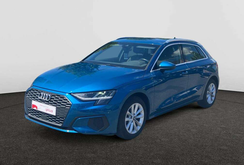 Audi 30 TFSI 110pk 6v Attraction verwarmde lederen zetels